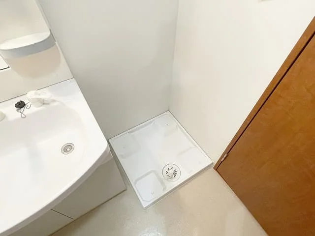 STキューブ Aタイプの室内洗濯機置場