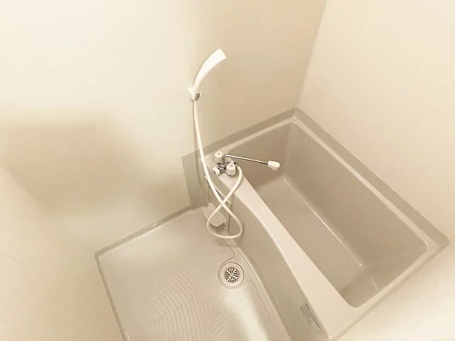 STキューブ Cタイプの独立した浴室