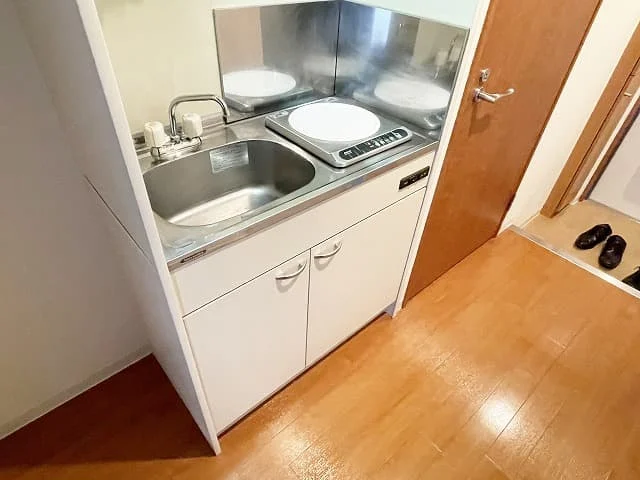 STキューブ CタイプのIHコンロ付きキッチン